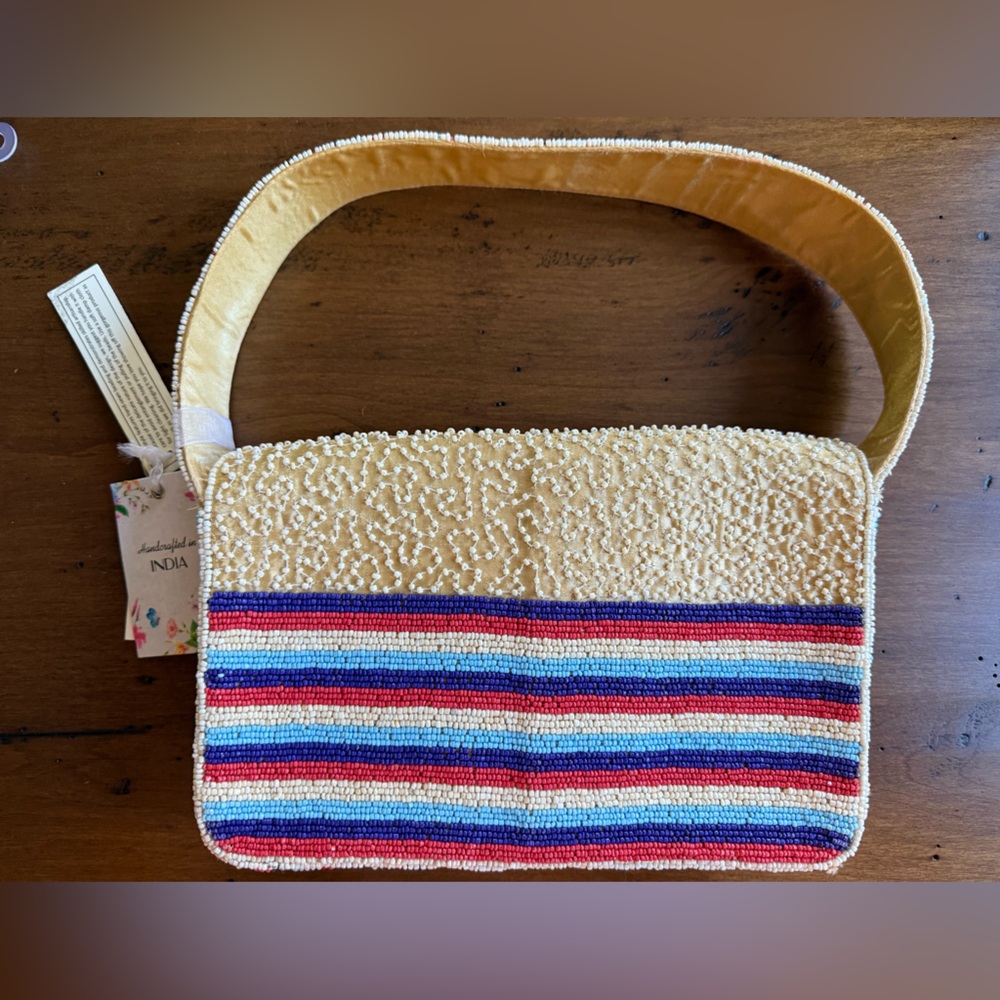 Viral Beaded Roadtrip Bag - Picture 2 of 3